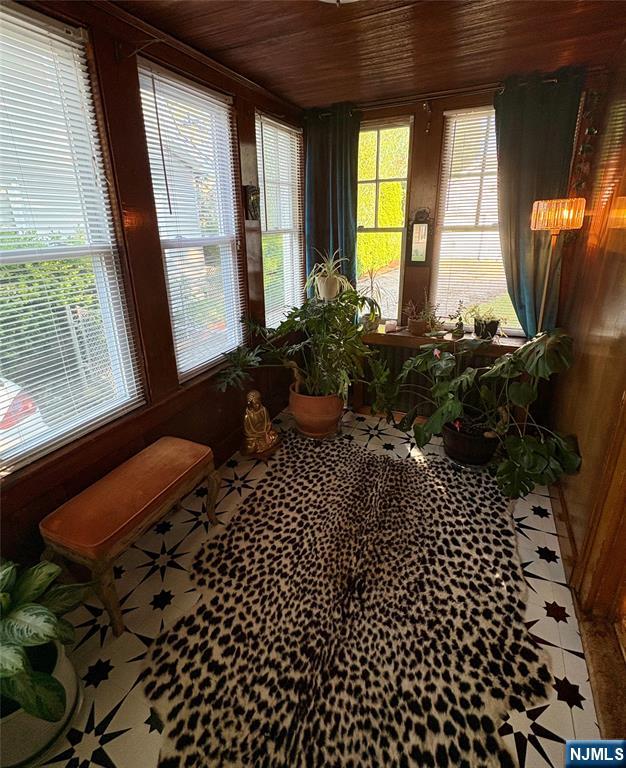 413 Morse Avenue, Unit WHOLE HOUSE Ridgefield, NJ 07657 - Photo 21 of 23