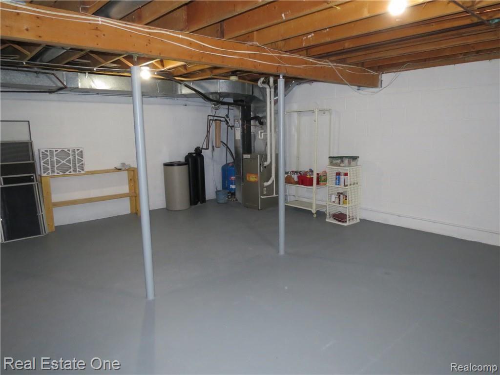 6202 Cedar Lake Road Pinckney, MI 48169 - Photo 33 of 36 033.JPG