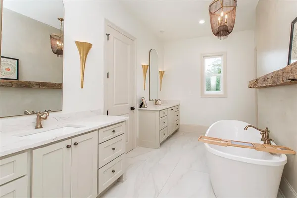 $899,999 | 5009 Twin River Place, Covington, LA 70433
