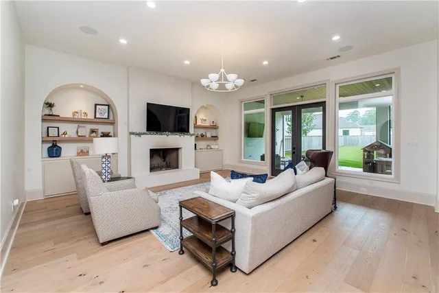 $975,000 | 5009 Twin River Place, Covington, LA 70433