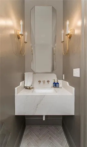 $975,000 | 5009 Twin River Place, Covington, LA 70433