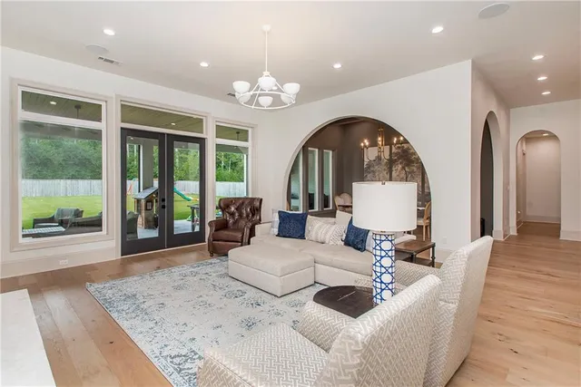 $975,000 | 5009 Twin River Place, Covington, LA 70433