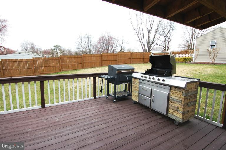 404 Barbersville Road Laurel, MD 20724 - Photo 3 of 20 Deck