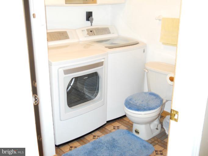 404 Barbersville Road Laurel, MD 20724 - Photo 9 of 20 Powder / Laundry Room
