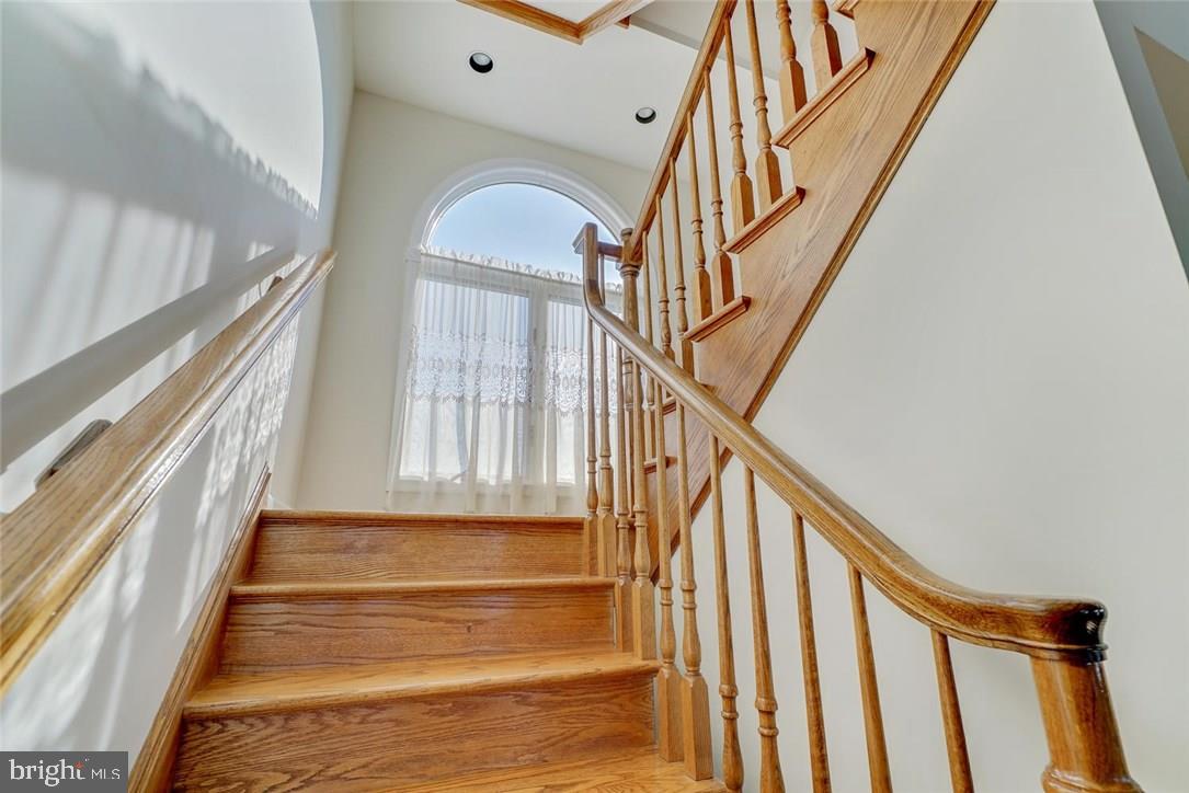 24 Cove Road West Bayville, NJ 08721 - Photo 13 of 36 Gallery Image 13