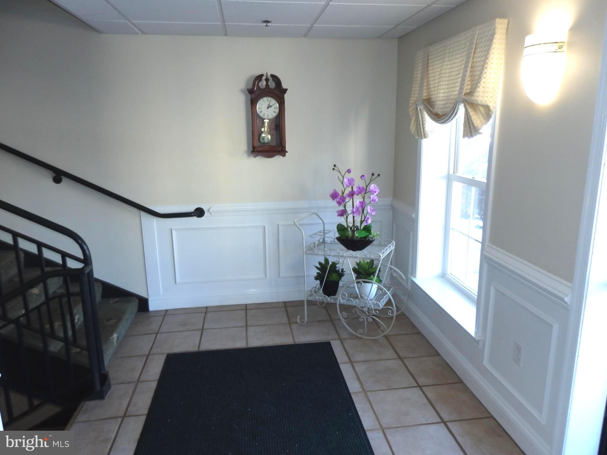 104 Brandon Road, Unit 1 Norristown, PA 19403 - Photo 20 of 24 Building Lobby - Entry Level