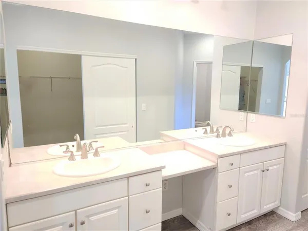 $2,300 | 5883 Monroe Road, Venice, FL 34293