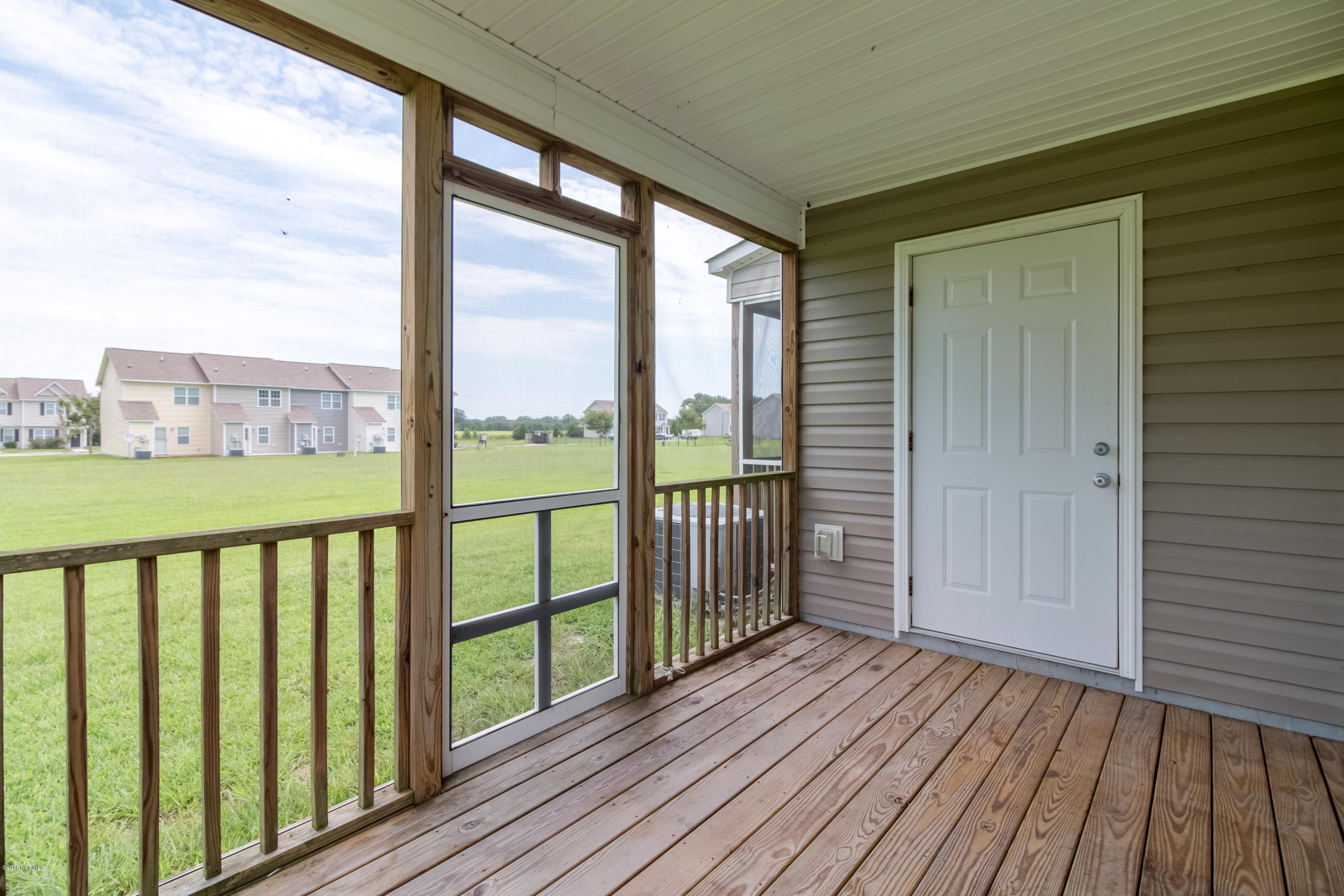 307-5 Burley Drive Hubert, NC 28539 - Photo 5 of 6 IMG_2620-HDR-11-11