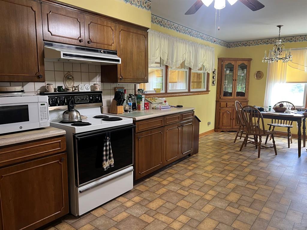 713 Jordan Road Volant, PA 16156 - Photo 7 of 17