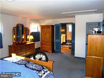 258 Coach Road Langhorne, PA 19047 - Photo 6 of 12 Bedroom - Main