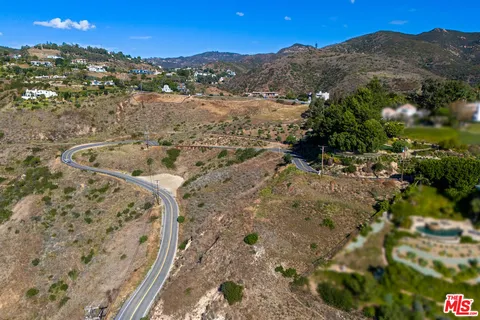 $995,000 | 5092 Latigo Canyon Road, Malibu, CA 90265
