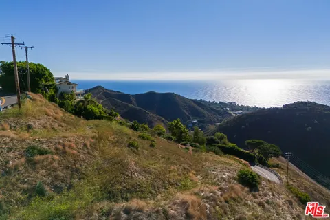 $995,000 | 5092 Latigo Canyon Road, Malibu, CA 90265