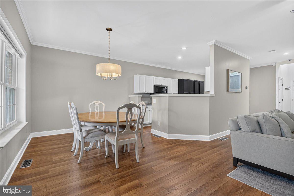 482 Buchanan Road Perkasie, PA 18944 - Photo 8 of 39 Dining Room