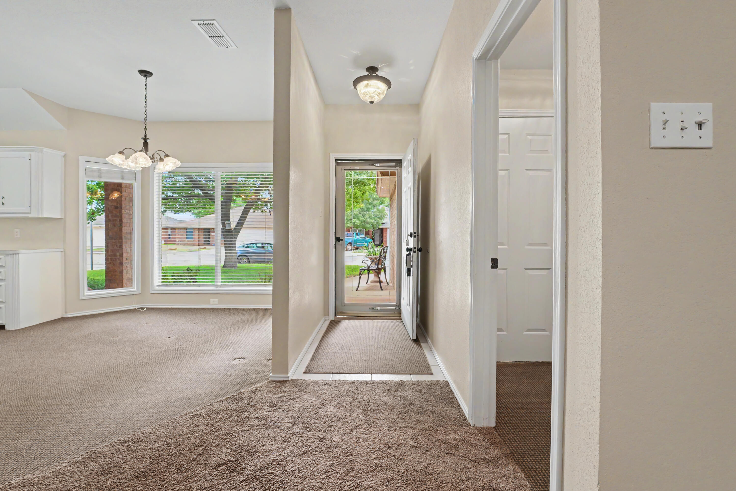 2902 85th Street Lubbock, TX 79423 - Photo 3 of 25 DSC01871