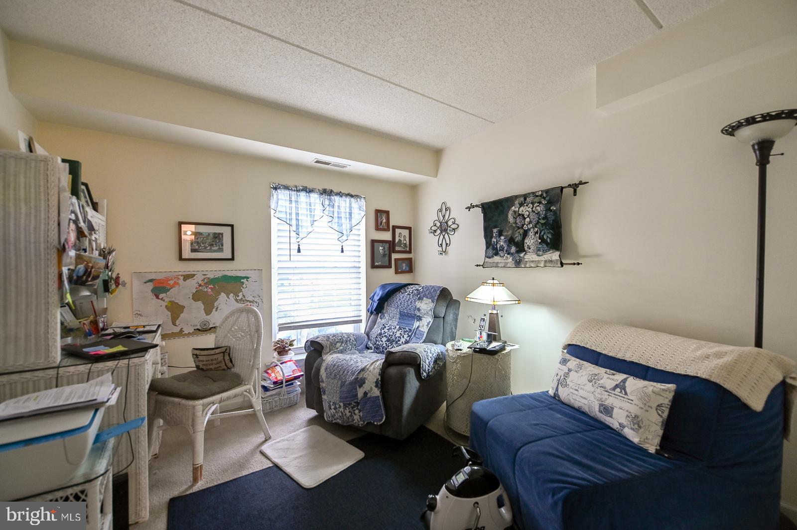 513 Brandon Road Norristown, PA 19403 - Photo 21 of 41 Natural light