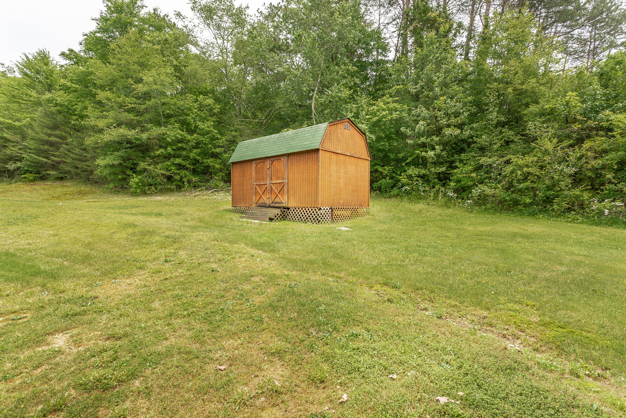 1221 Coffelt Road Hixson, TN 37343 - Photo 30 of 33 Storage shed