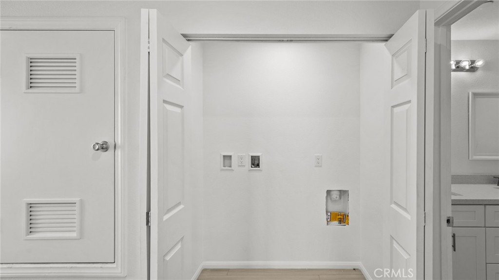 13105 Via Tuscany Riverside, CA 92503 - Photo 45 of 51 a view of bathroom with shower