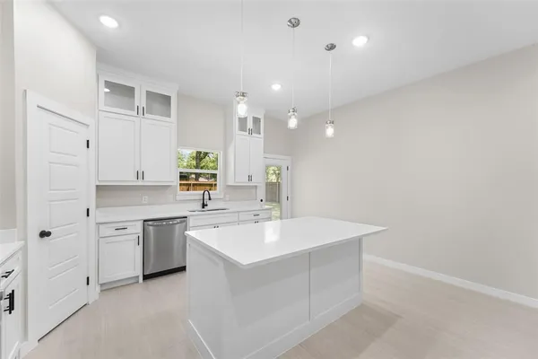 $289,900 | 108 Parkside Drive, Trinidad, TX 75163