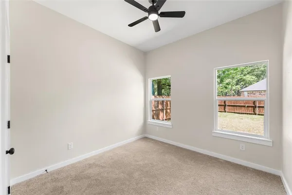 $289,900 | 108 Parkside Drive, Trinidad, TX 75163