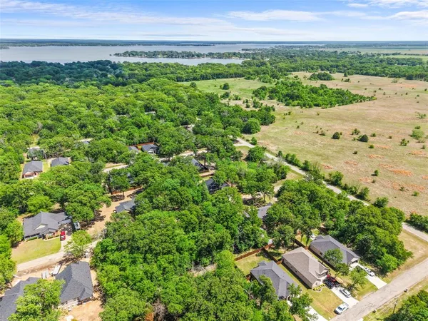 $289,900 | 108 Parkside Drive, Trinidad, TX 75163