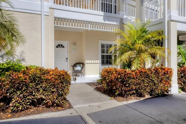 $4,000 | 3605 54th Drive West, Unit 104, Bradenton, FL 34210