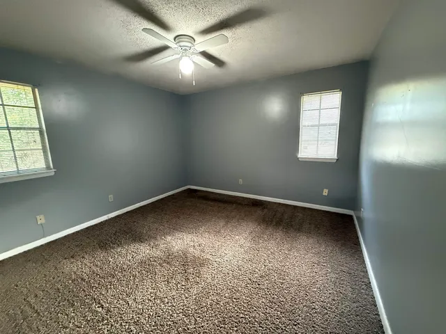 $1,550 | 258 North Villas Court, Unit A, Tallahassee, FL 32303