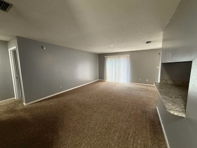 $1,550 | 258 North Villas Court, Unit A, Tallahassee, FL 32303