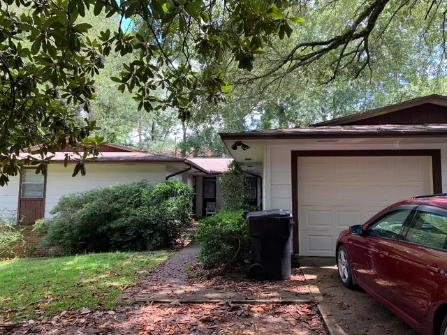 $1,550 | 258 North Villas Court, Unit A, Tallahassee, FL 32303