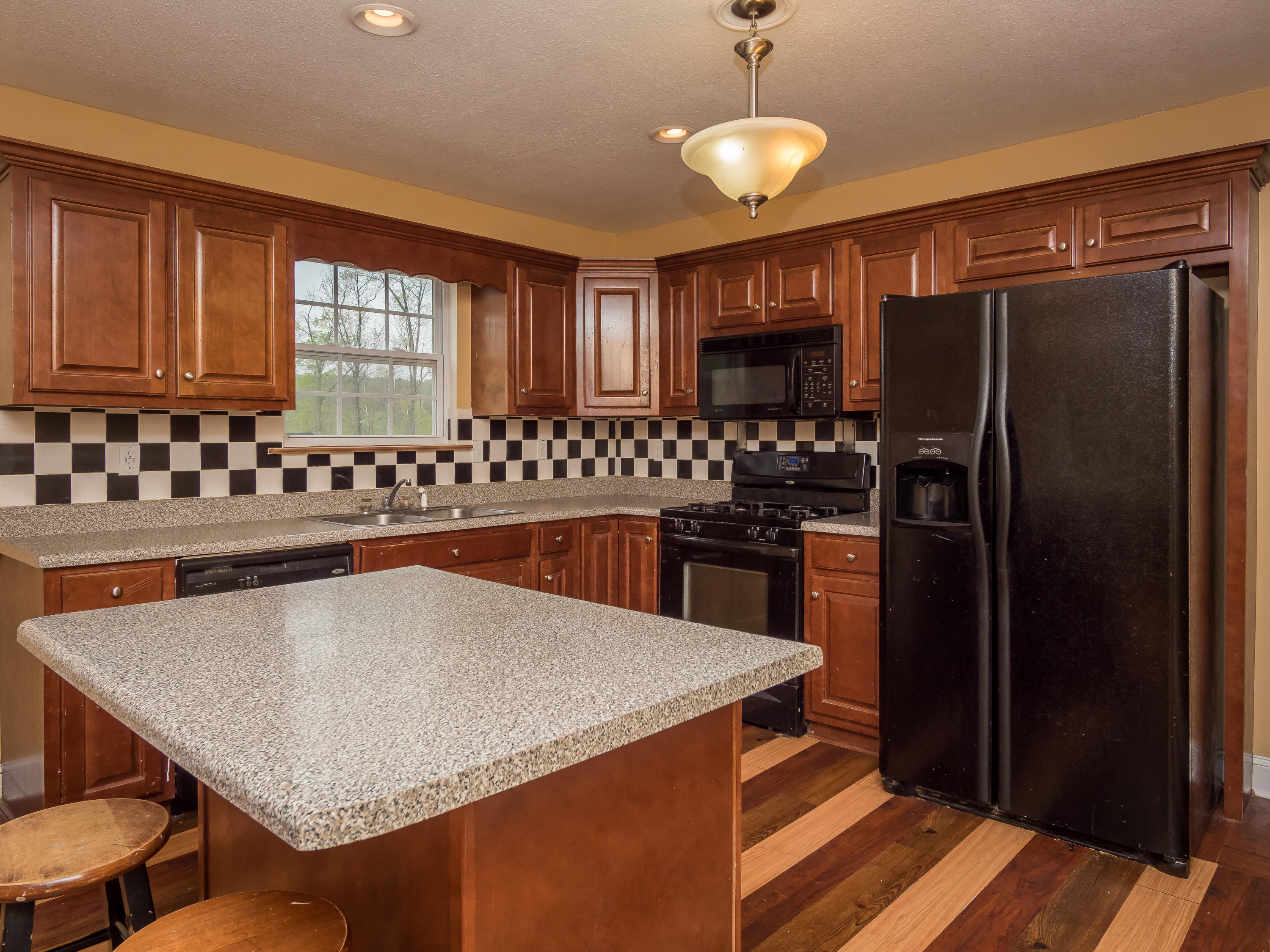 395 Echo Pt Road Dunlap, TN 37327 - Photo 2 of 38 395_EchoPointRd-1