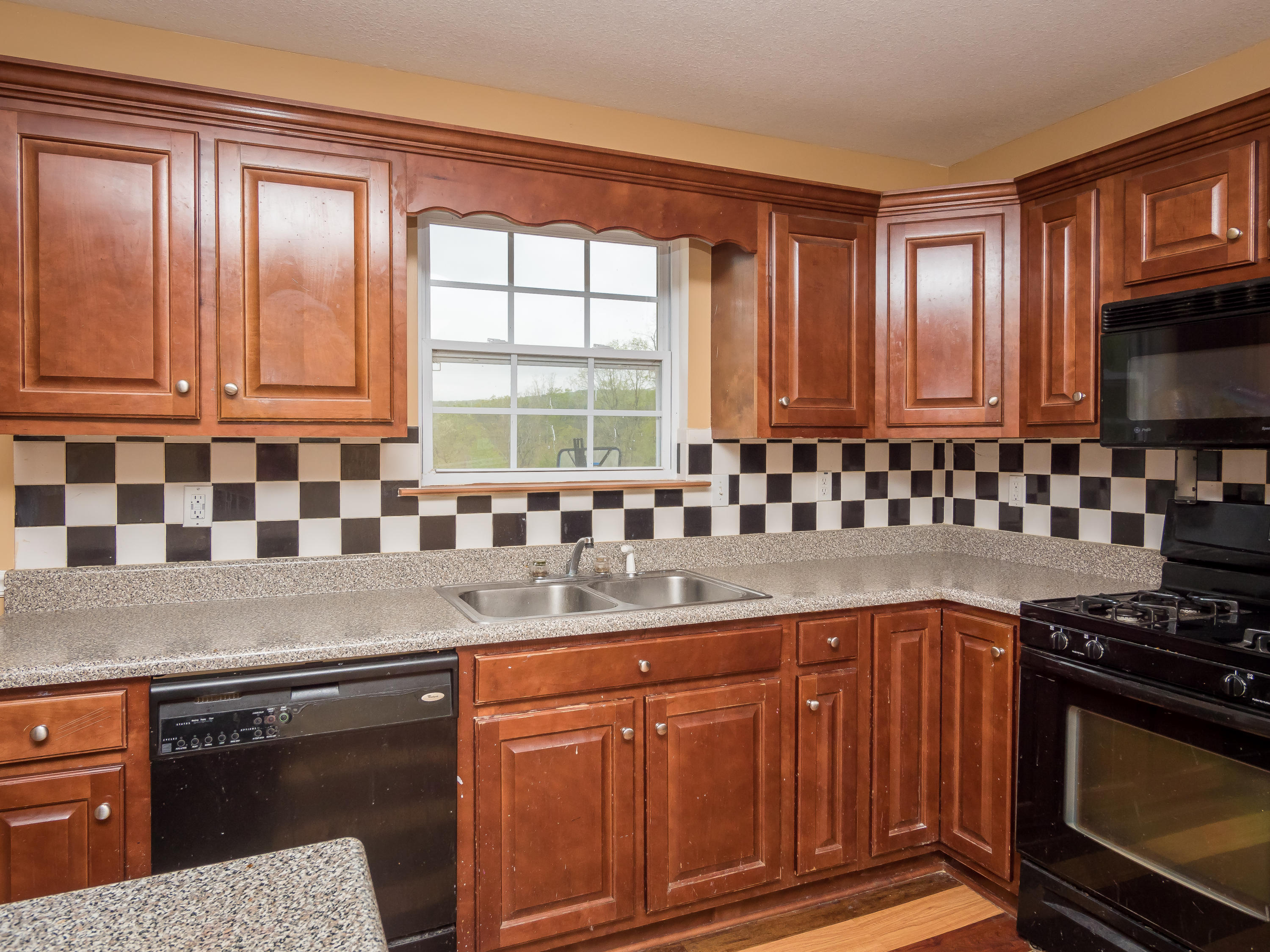 395 Echo Pt Road Dunlap, TN 37327 - Photo 5 of 38 395_EchoPointRd-4