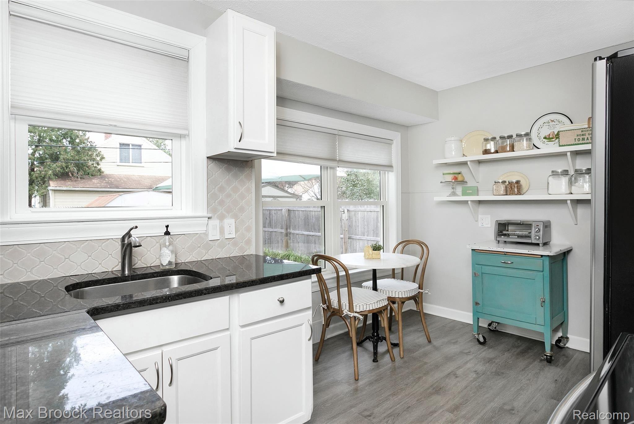 2817 South Rochester Road Royal Oak, MI 48073 - Photo 4 of 13 Rochester-7.jpg