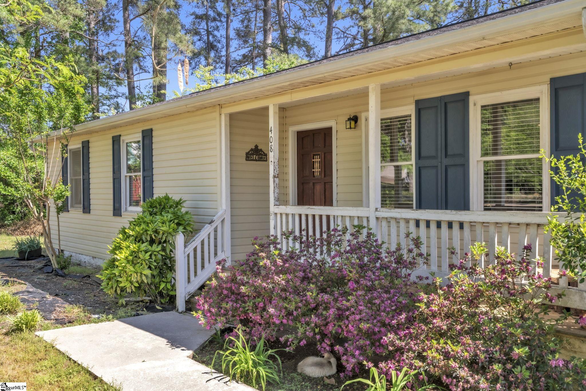 408 Bakerville Road Easley, SC 29642 - Photo 3 of 32
