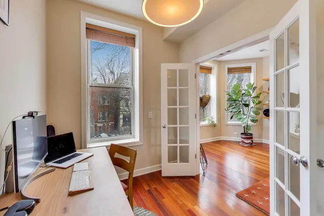 $525,000 | 1122 North Winchester Avenue, Unit 2, Chicago, IL 60622