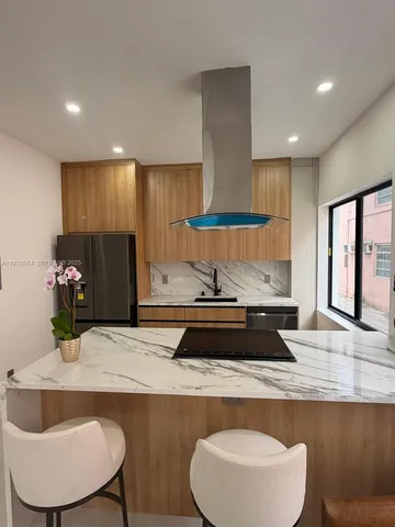 $2,500 | 2436 Southwest 7th Street, Unit 8, Miami, FL 33135