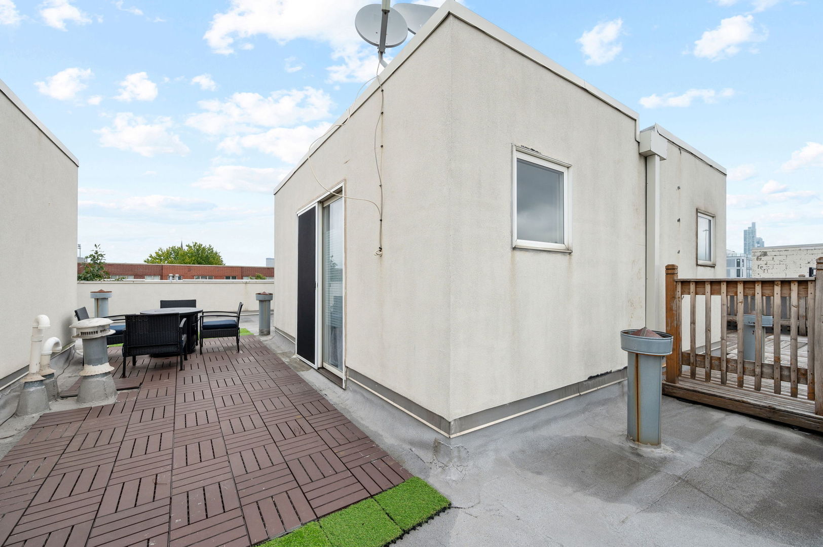 813 West University Lane Chicago, IL 60608 - Photo 26 of 33 a view of a terrace with outdoor seating