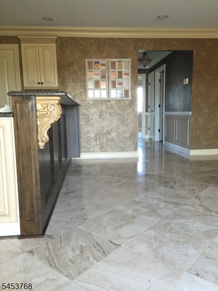 825 Riverside Avenue, Unit 106 Lyndhurst, NJ 07071 - Photo 14 of 31 Gallery Image 14