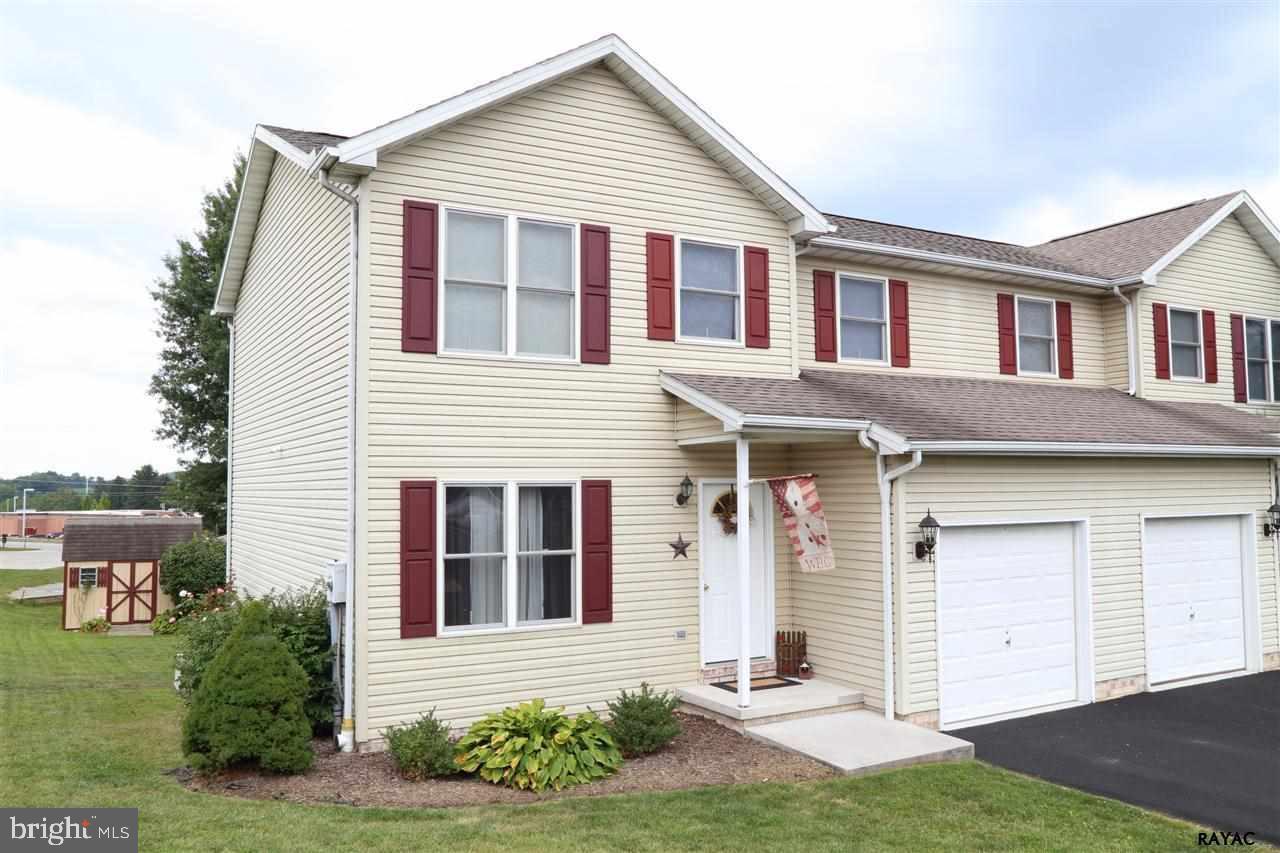 236 North Walnut Street Spring Grove, PA 17362 - Photo 1 of 1