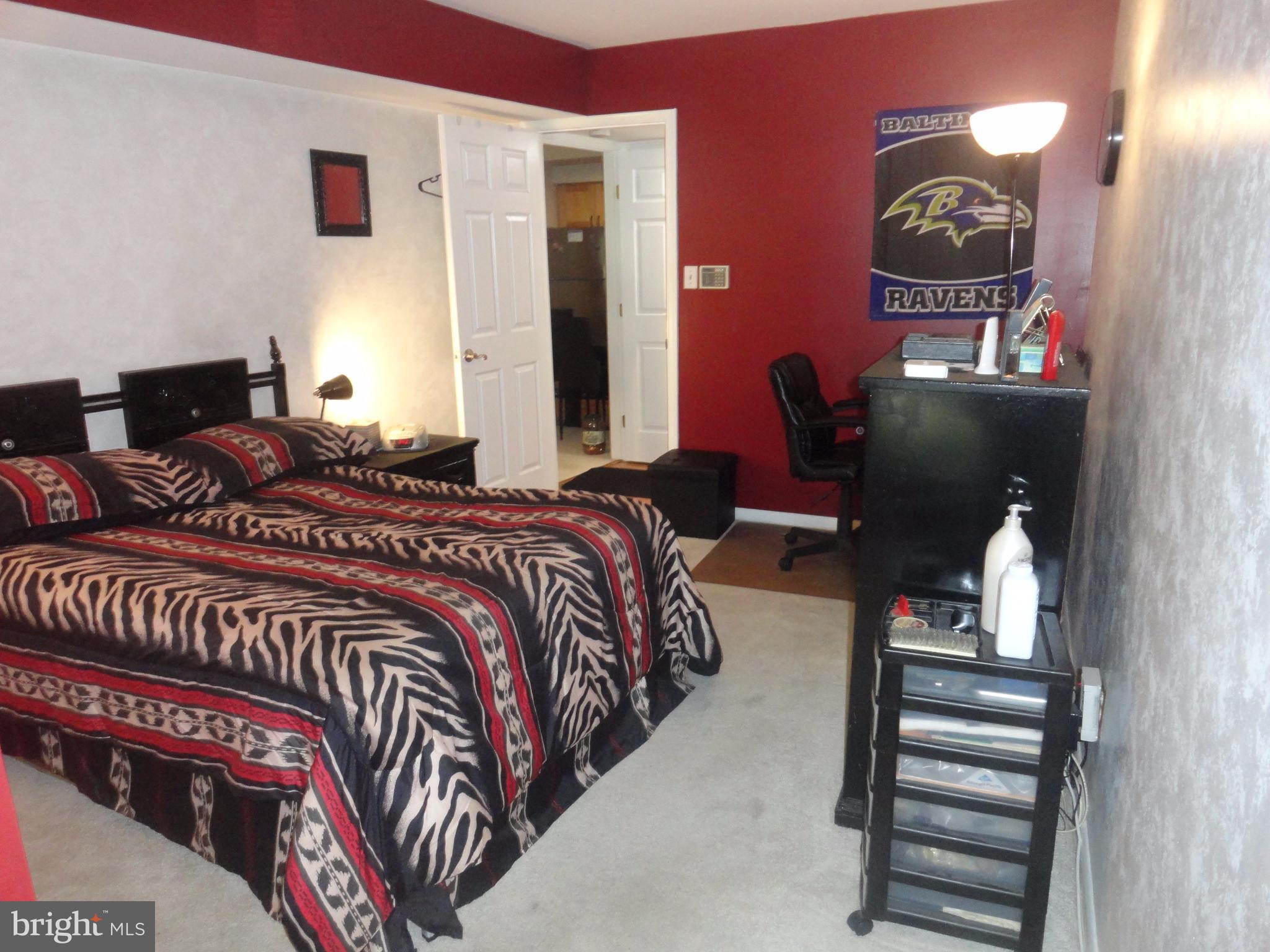5802 Royal Ridge Drive, Unit B Springfield, VA 22152 - Photo 11 of 26 Bedroom (Master)