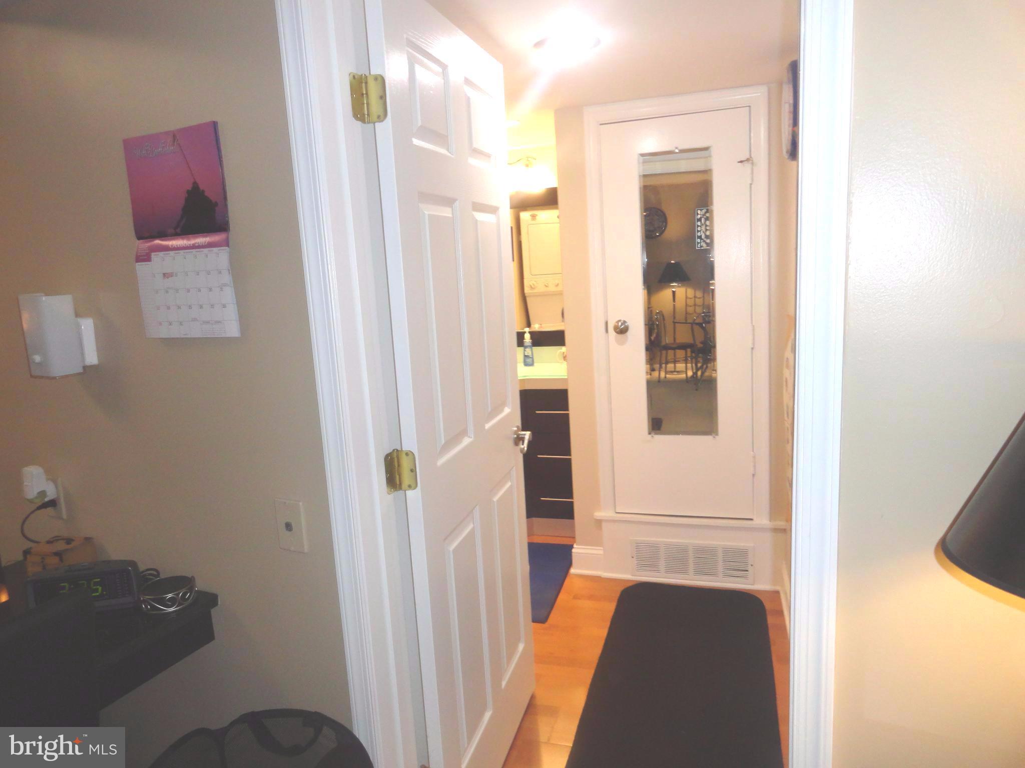 5802 Royal Ridge Drive, Unit B Springfield, VA 22152 - Photo 14 of 26 Interior (General)