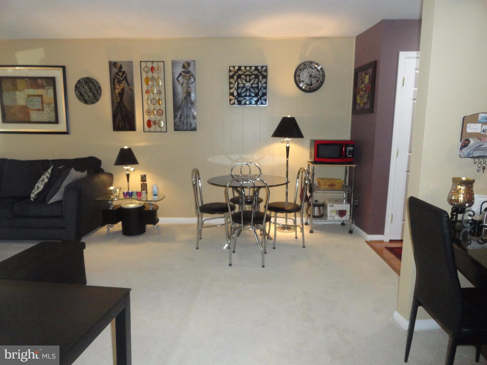 5802 Royal Ridge Drive, Unit B Springfield, VA 22152 - Photo 4 of 26 Dining Room