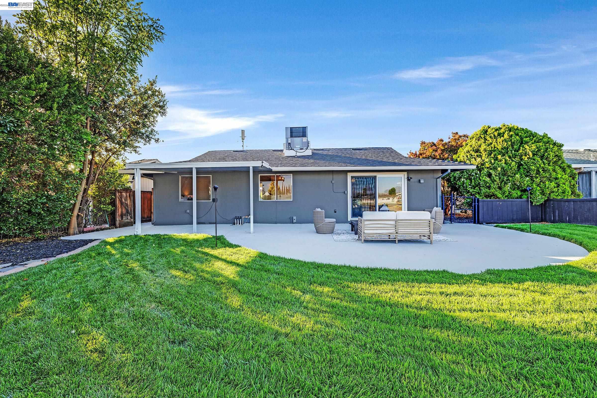 1035 Marigold Road Livermore, CA 94551 - Photo 10 of 42 Gallery Image 10
