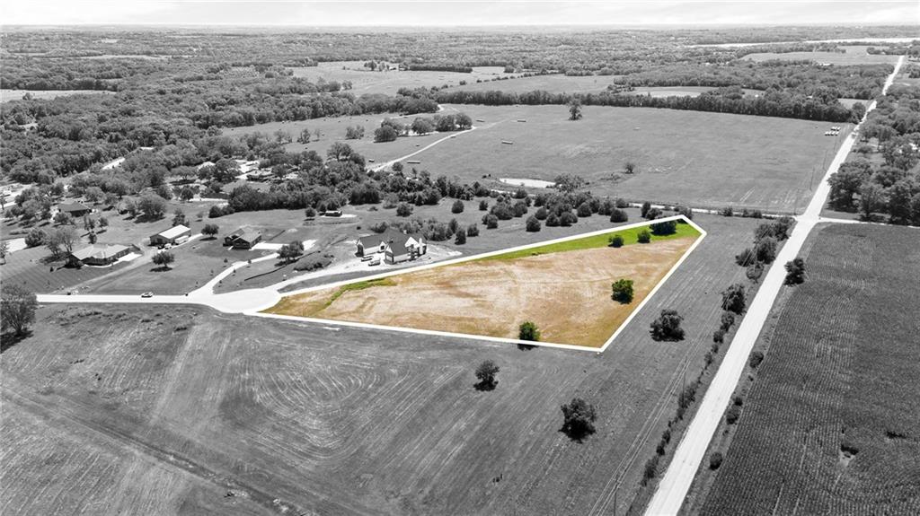 21350 Deer Ridge Dr Spring Hill Spring Hill, KS 66083 - Photo 14 of 22