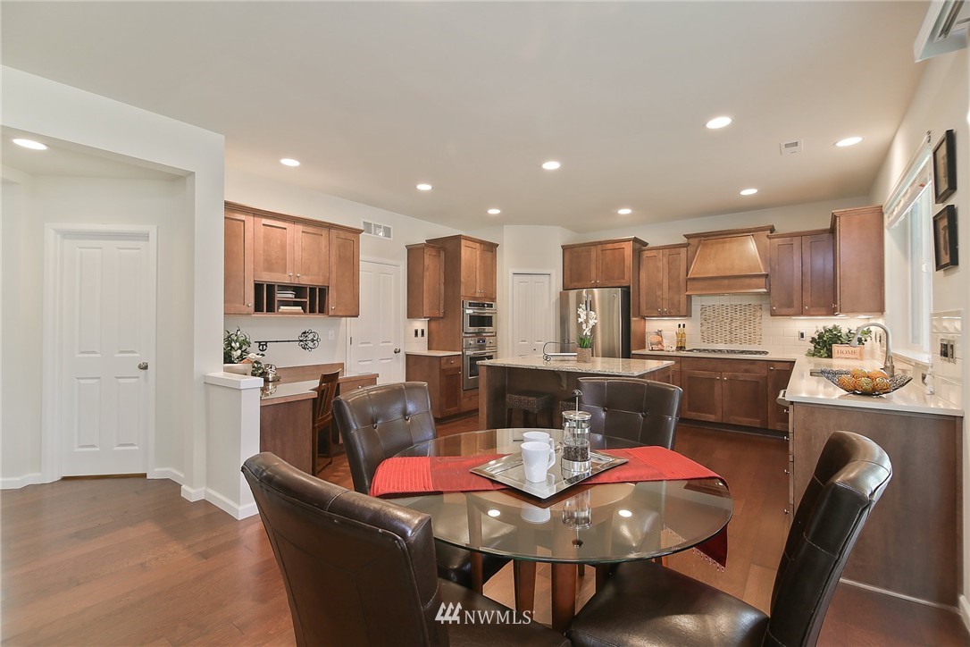 18908 179th Place Southeast Renton, WA 98058 - Photo 11 of 23 Gallery Image 11