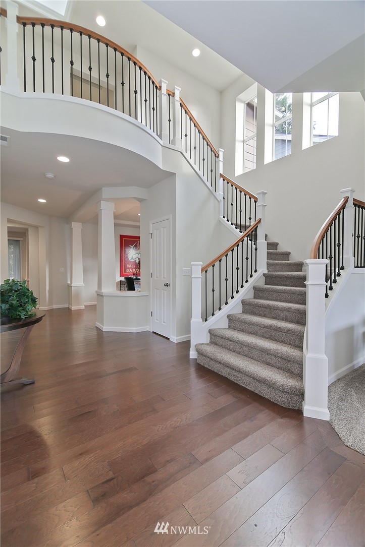 18908 179th Place Southeast Renton, WA 98058 - Photo 5 of 23 Gallery Image 5