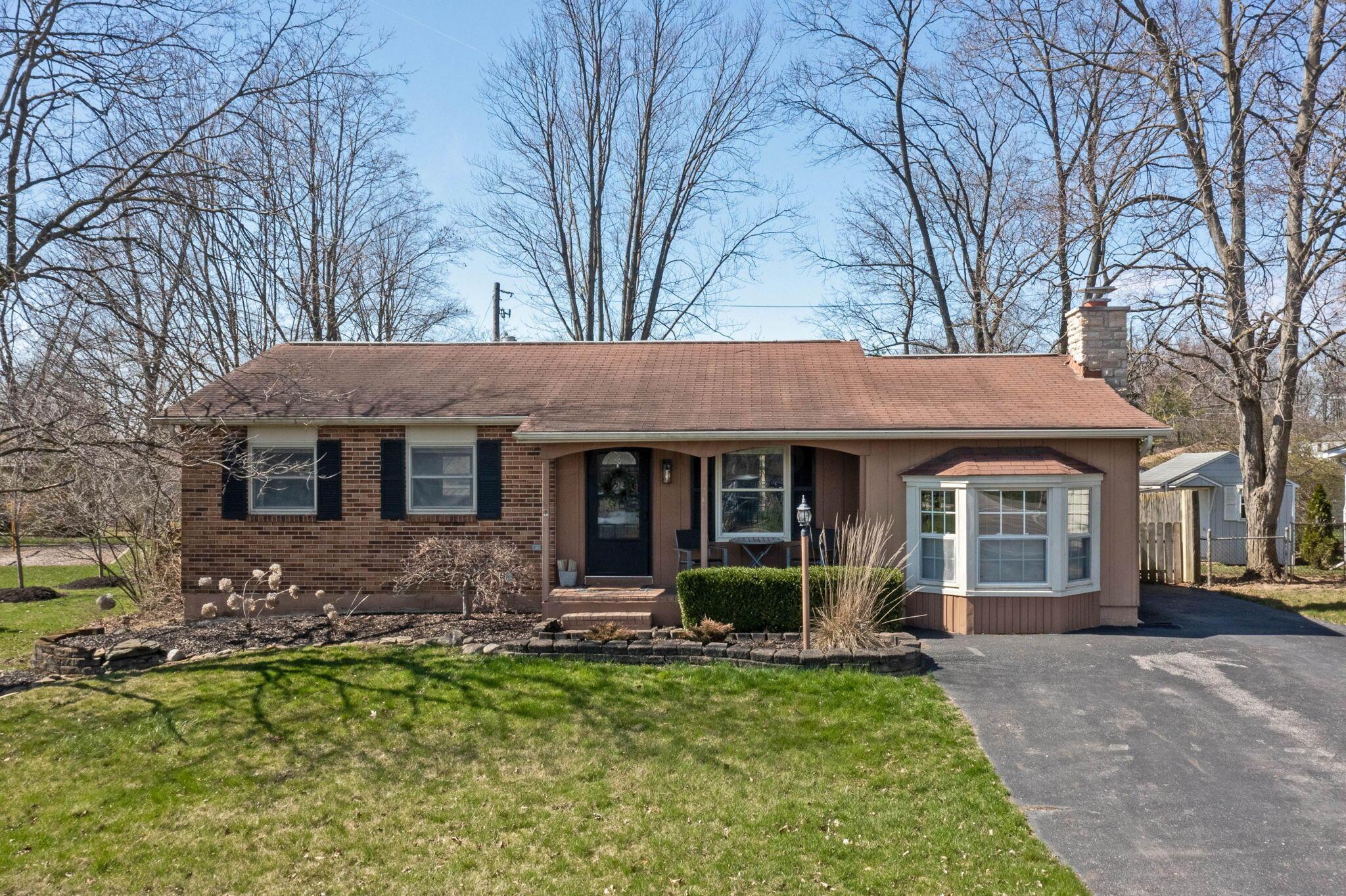 6201 South Hempstead Road Westerville, OH 43081 - Photo 2 of 53 1-web-or-mls-6201SHempsteadRoadExt_Homma