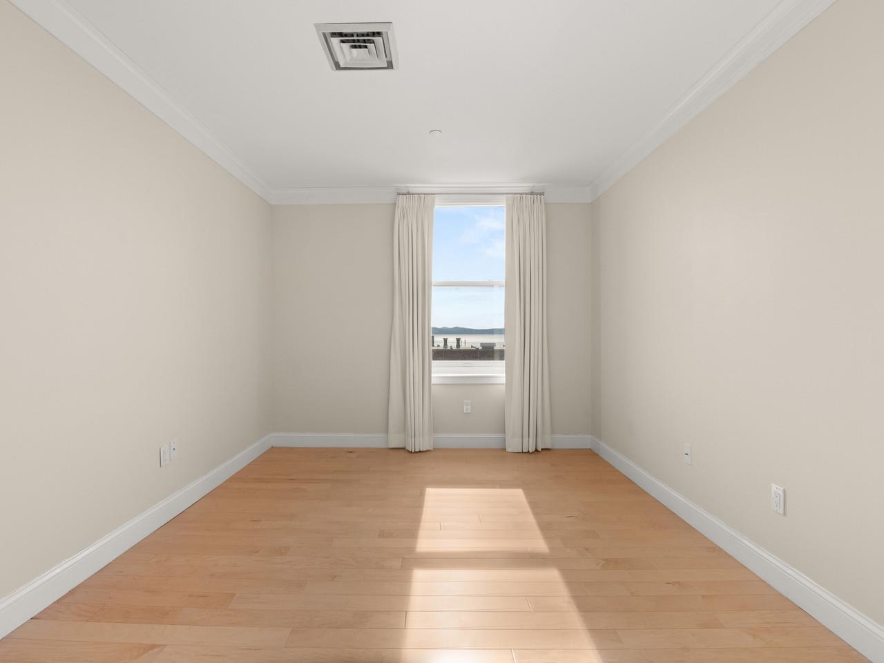 131 Main Street, Unit 403 Burlington, VT 05401 - Photo 15 of 28