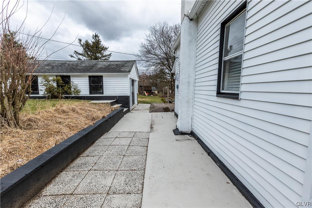 3061 Blacksmith Way Hellertown, PA 18055 - Photo 22 of 27