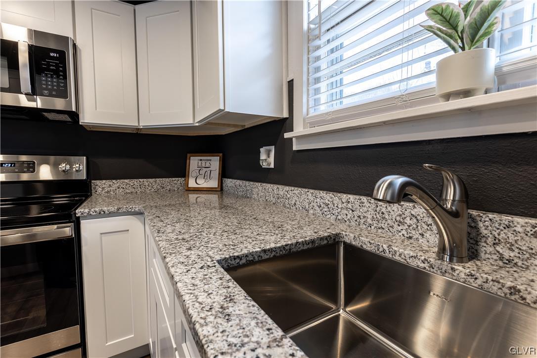 3061 Blacksmith Way Hellertown, PA 18055 - Photo 7 of 27