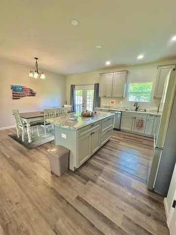 $288,000 | 12634 Northwest Twin Oaks Drive, Bristol, FL 32321