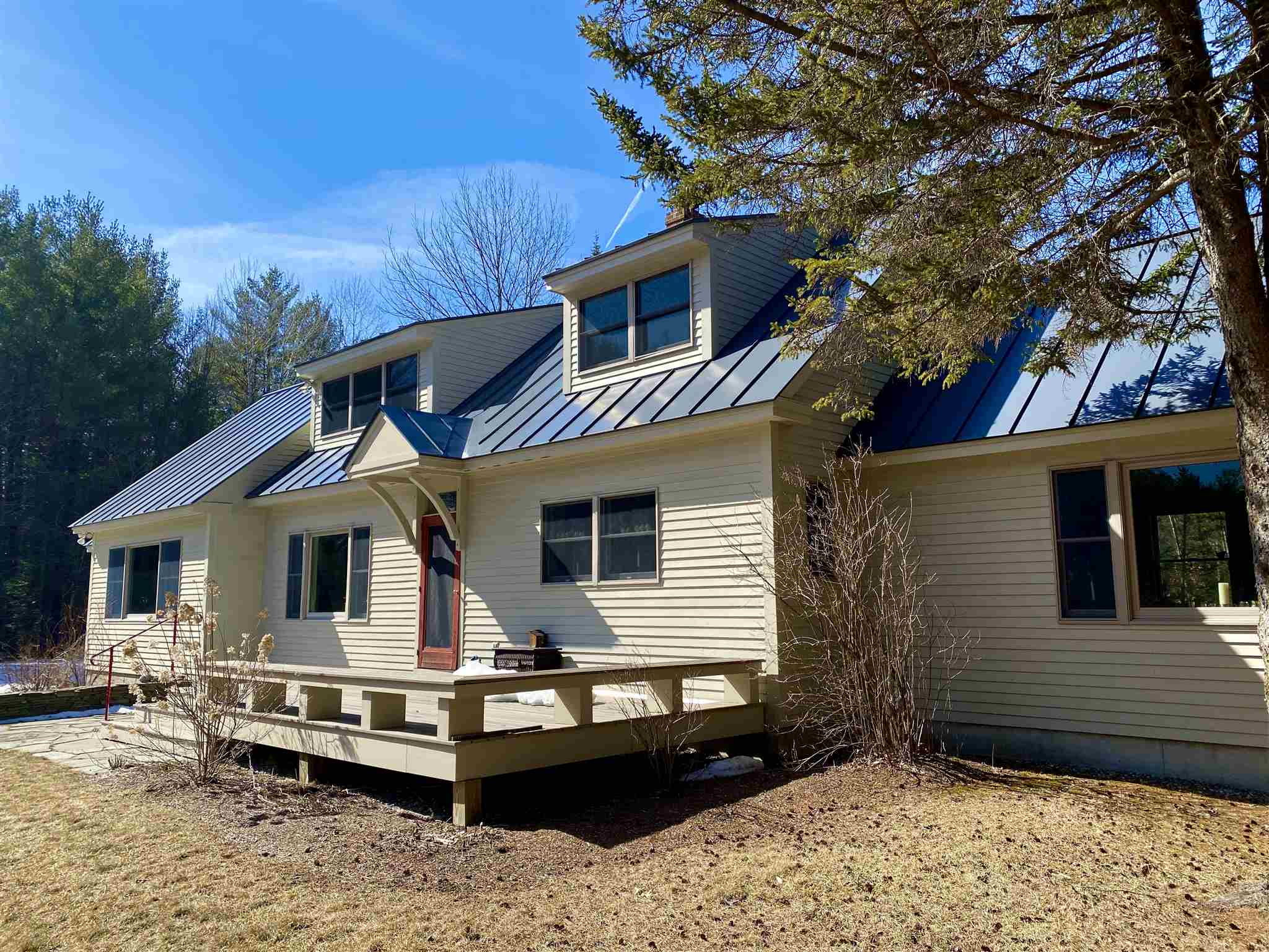 119 Stone Bridge Road Wilmot, NH 03287 - Photo 1 of 35